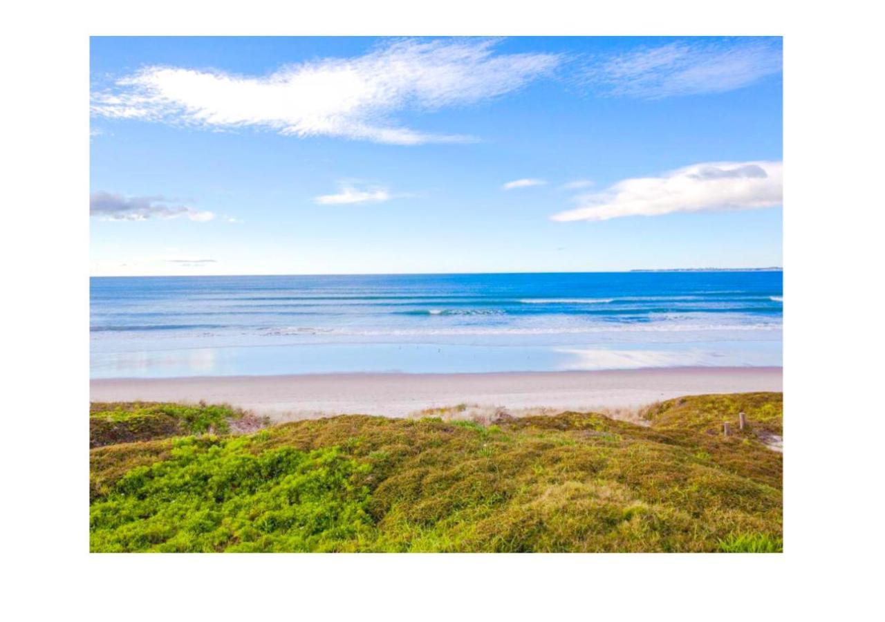 Free-Range On Papmoa Beach Tauranga Exterior photo